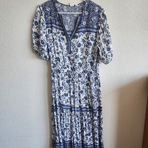 Gap dress size large blue & white floral